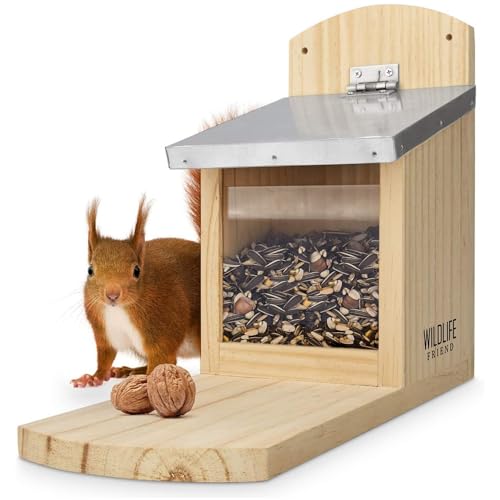 WILDLIFE FRIEND I Eichhörnchen Futterhaus Maxi | 14 x 29 x 26.5 cm aus Massivholz mit Metall-Dach - Wetterfest, Futterstation zum Eichhörnchen füttern, Eichhörnchenfutterhaus