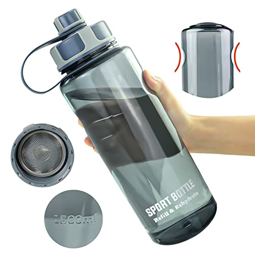 Petfu Trinkflasche Sport Wasserflasche 1,5L Water Bottle BPA-Frei,Auslaufsicher Sportflasche mit Filter für Uni, Sport, Fitness, Fahrrad, Outdoor(Grau)