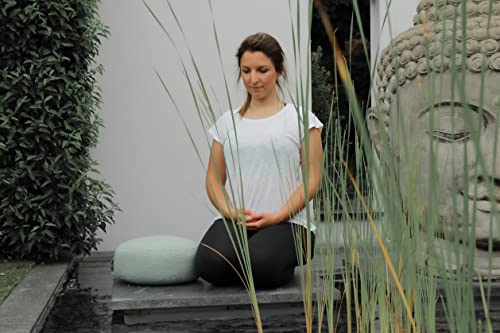 Herbalind NEU Ø 33 cm Yogakissen Chiara Meditationskissen mit Tragegriff für Yoga Kissen mit Bio Dinkelspelz, Oeko TEX Bezug waschbar. Höhe 12 cm Sitzkissen, Sitzsack, Bodenkissen, grün