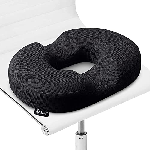 5 Stars United Sitzringkissen für Hämorrhoiden - Orthopädisches Hämorrhoidenkissen aus 100% Memory, Schaumstoff mit Rutschfester Unterseite, Stabiles Donutkissen für Zuhause, Büro, Rollstuhl