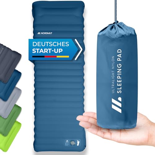 NORDMUT Isomatte Selbstaufblasend 10cm - Isomatte Camping mit kleinem Packmaß - Selbstaufblasbare Luftmatratze für kinderleichtes aufpumpen - Camping Matratze Ultra komfortabel (Blau)