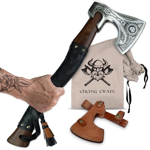 VIKING CRAFT® Wikinger Axt 50cm - Handgefertigte Wikinger Deko Axt mit Gravur und Lederschutz - Ideale Mittelalter Deko, Axt Wikinger Geschenke für Männer u. Frauen, Vikings Fanartikel, LARP Beil