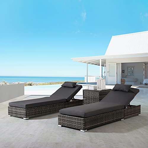 Arebos 2X Poly-Rattan Sonnenliege mit 5-Fach Verstellbarer Rückenlehne | inkl. Beistelltisch | Outdoor Gartenliege | inkl. Nackenkissen und Schutzhülle | Grau