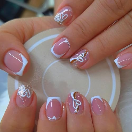 Auiremrti 24 Stück Press On Nails Mit Weißen Herzen,Künstliche Nägel Zum Aufkleben,Kurze Quadratische Kunstnägel,Glitzer-Linien-Herz-Design,Vollständige Abdeckung Künstliche Acrylnägel