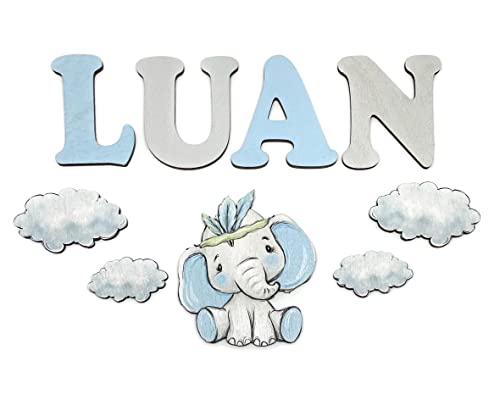 Personalisierte Kinderzimmer Dekoration, Holzbuchstaben wahlweise mit Elefant und Wolken, Grau und Blau, inkl. Klebepunkte