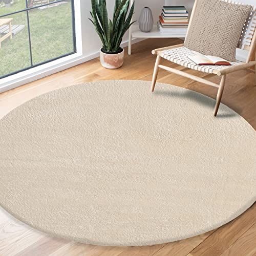 the carpet Relax Moderner Flauschiger Kurzflor Teppich, Anti-Rutsch Unterseite, Waschbar bis 30 Grad, Super Soft, Felloptik, Beige, 120 x 120 cm Rund